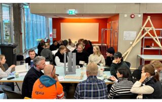 Festen – former for felleskap i betong, tre og papir!